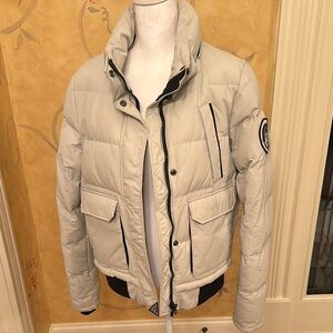 Superdry White Puffer Jacket with High Collar and Quilted Design